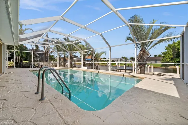 Large pool area .