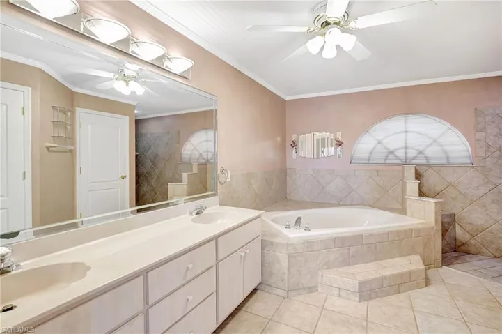1212 SE 15th  TER, Cape Coral, FL 33990