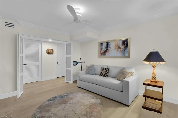 222 Harbour Dr 403, Naples, Florida 34103