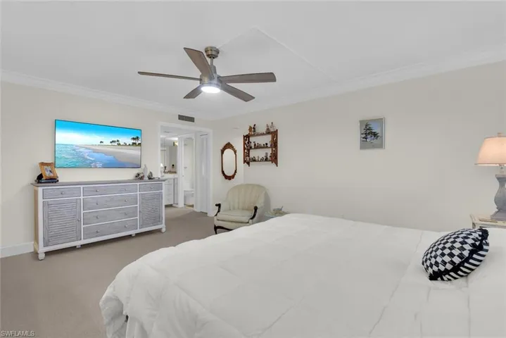 222 Harbour Dr 403, Naples, Florida 34103