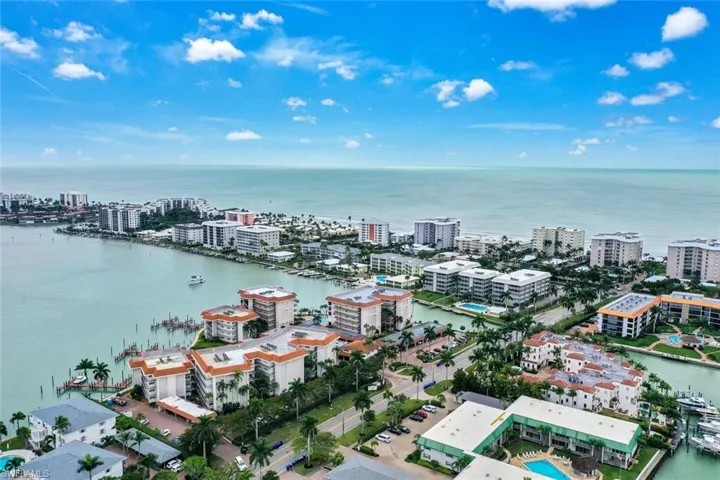 222 Harbour Dr 403, Naples, Florida 34103