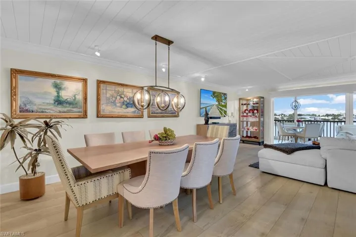 222 Harbour Dr 403, Naples, Florida 34103