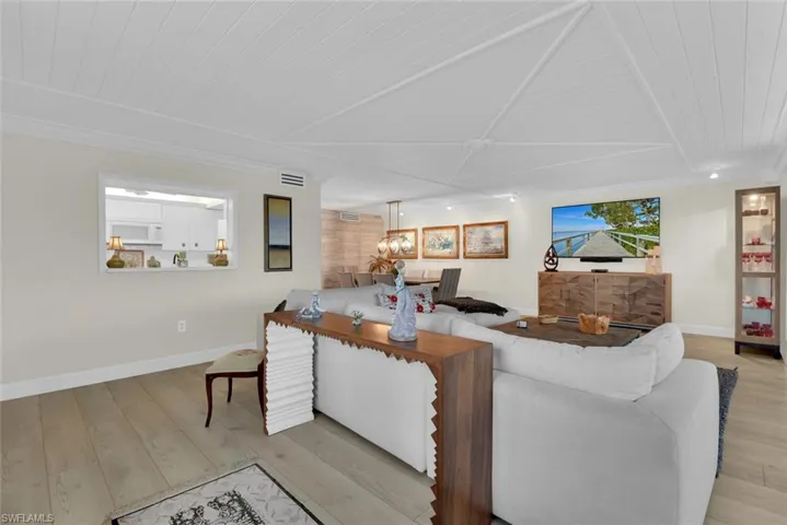 222 Harbour Dr 403, Naples, Florida 34103