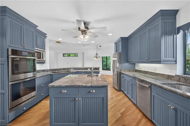 27008 Oakwood Lake Dr, Bonita Springs, Florida 34134