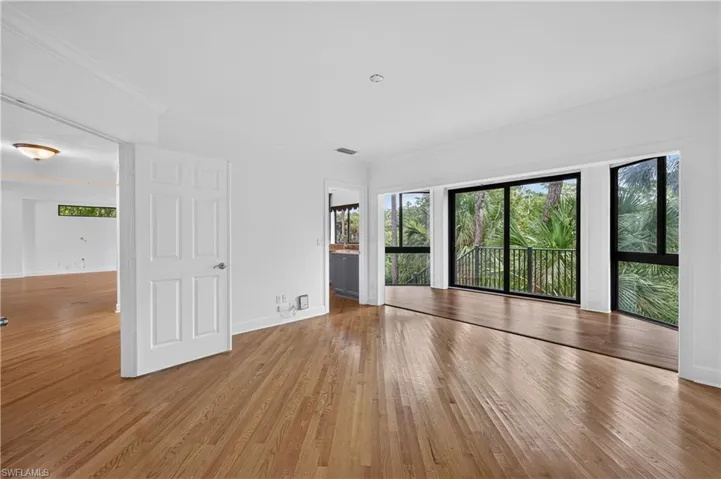27008 Oakwood Lake Dr, Bonita Springs, Florida 34134