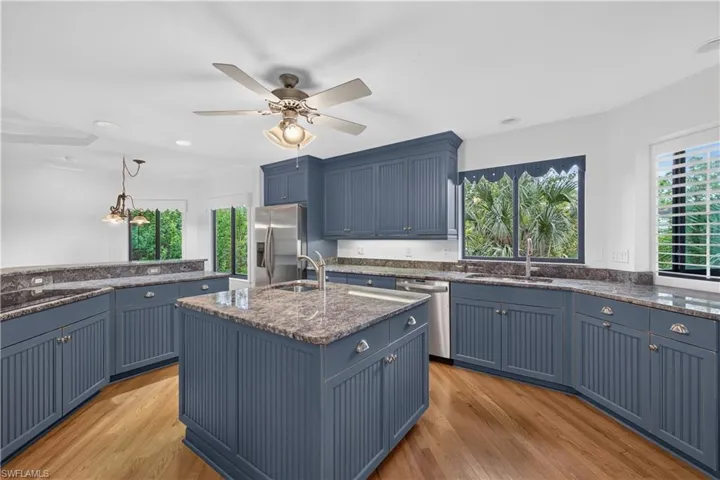 27008 Oakwood Lake Dr, Bonita Springs, Florida 34134