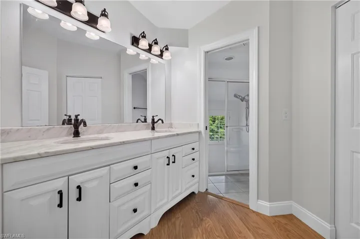 27008 Oakwood Lake Dr, Bonita Springs, Florida 34134