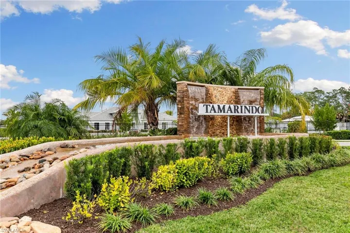 498  Kamari  CV, Naples, FL 34114
