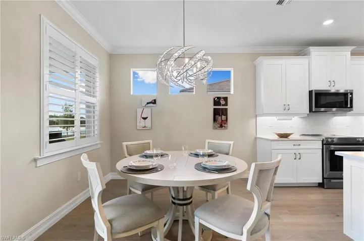 498  Kamari  CV, Naples, FL 34114