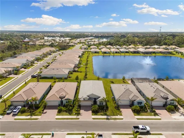 498  Kamari  CV, Naples, FL 34114