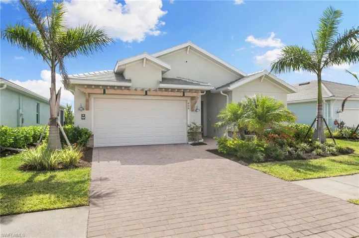 498  Kamari  CV, Naples, FL 34114