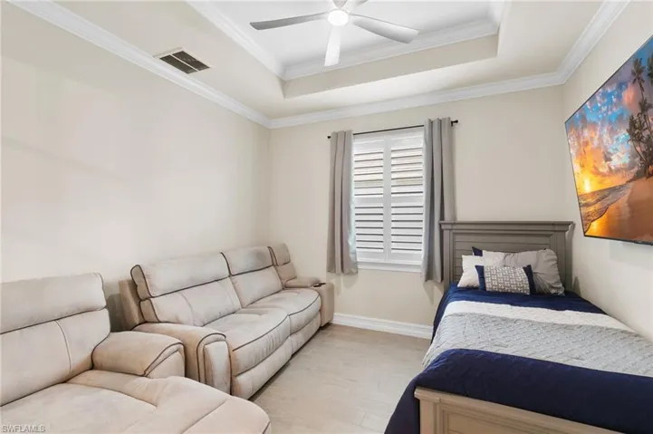 498  Kamari  CV, Naples, FL 34114