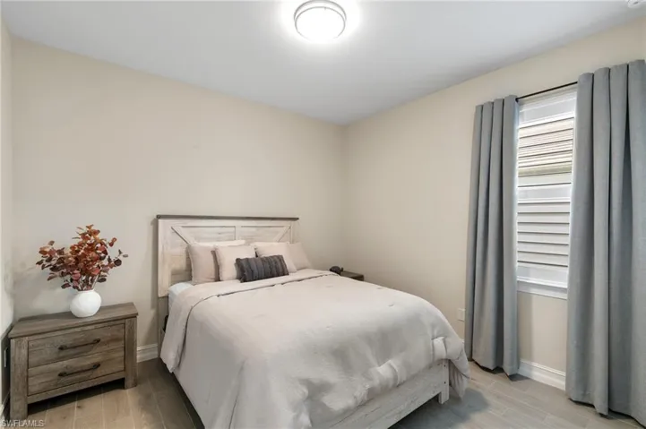 498  Kamari  CV, Naples, FL 34114