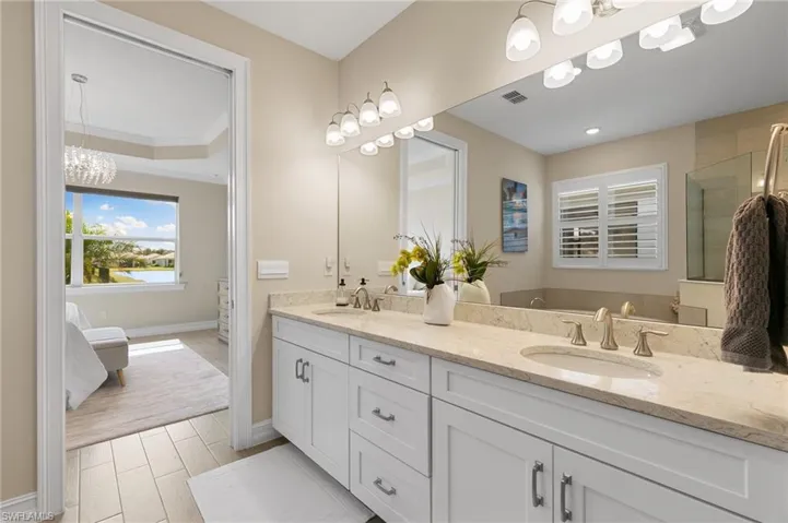 498  Kamari  CV, Naples, FL 34114