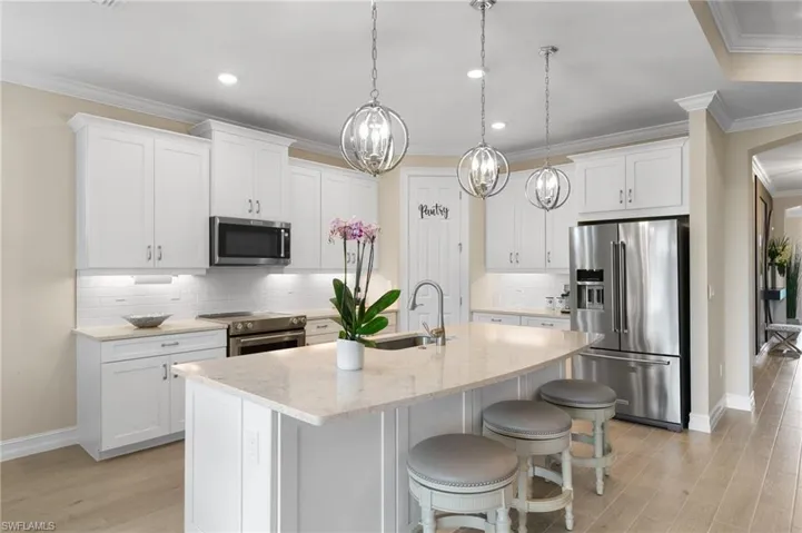 498  Kamari  CV, Naples, FL 34114