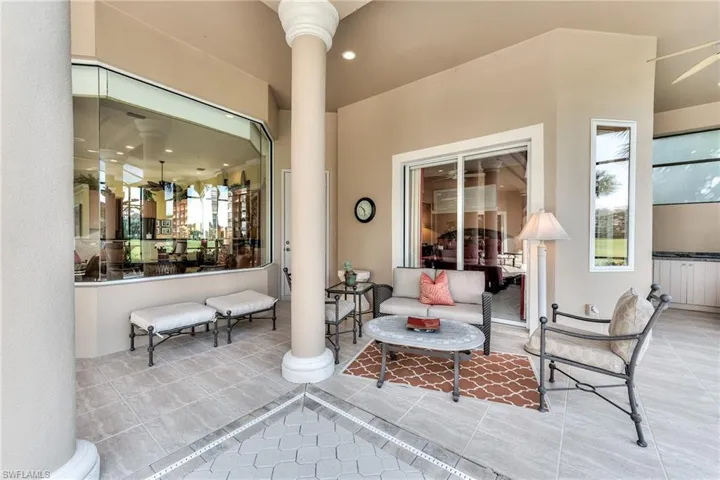 View of patio featuring outdoor lounge area