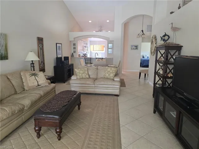 8164  Ibis Cove  CIR, Naples, FL 34119