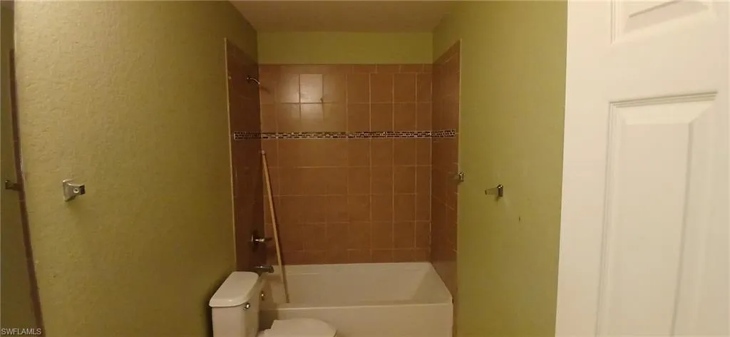 15131 Piping Plover Ct 105, North Fort Myers, Florida 33917