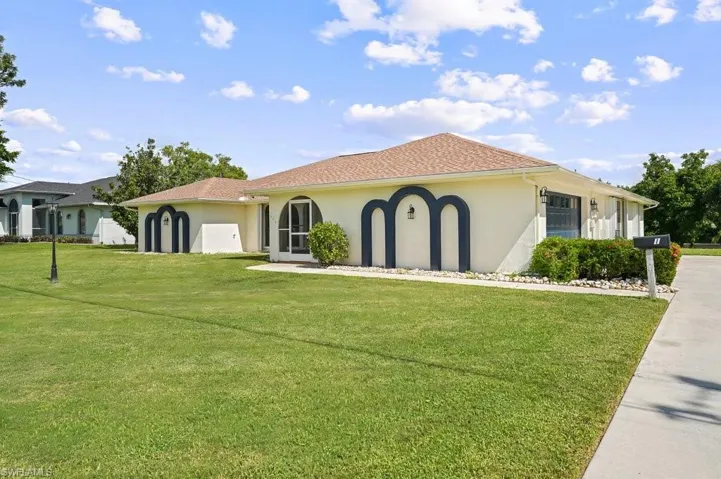 315 Se 20th Ct, Cape Coral, Florida 33990
