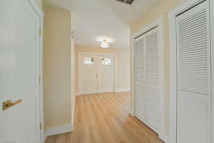 315 Se 20th Ct, Cape Coral, Florida 33990