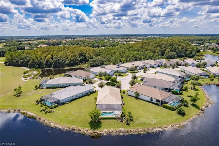 Big pie-shaped lot with ‘no neighbor’ views.