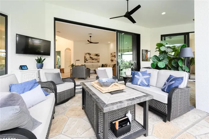 Perfect for entertaining, covered courtyard space