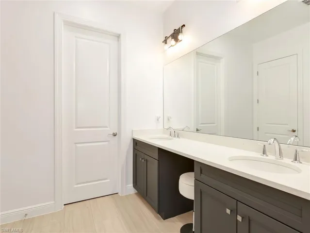 9052 Saint Lucia Dr, Naples, Florida 34114