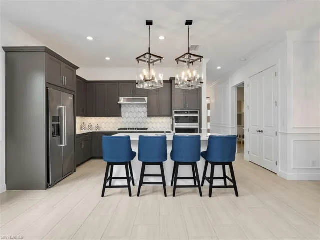 9052 Saint Lucia Dr, Naples, Florida 34114