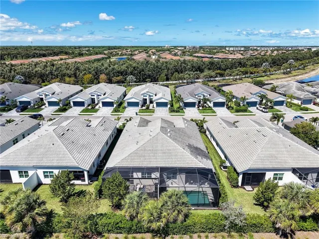 9052 Saint Lucia Dr, Naples, Florida 34114