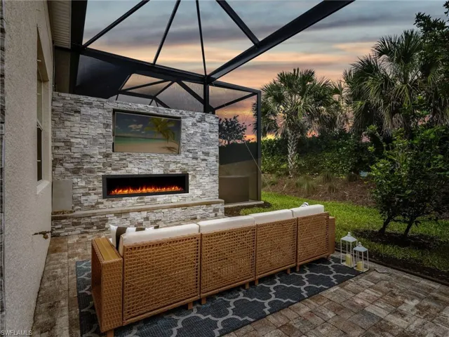 9052 Saint Lucia Dr, Naples, Florida 34114