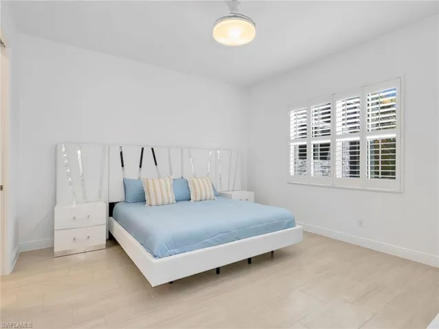 9052 Saint Lucia Dr, Naples, Florida 34114