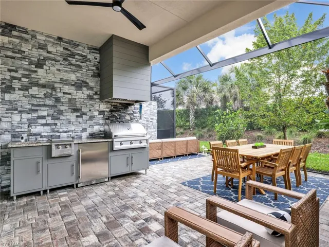 9052 Saint Lucia Dr, Naples, Florida 34114
