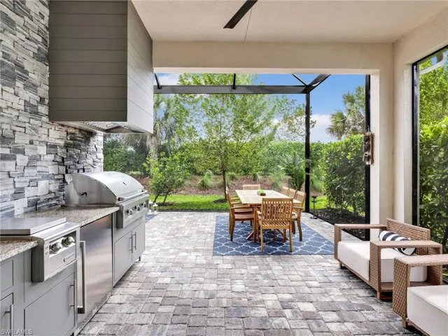 9052 Saint Lucia Dr, Naples, Florida 34114