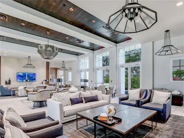 9052 Saint Lucia Dr, Naples, Florida 34114
