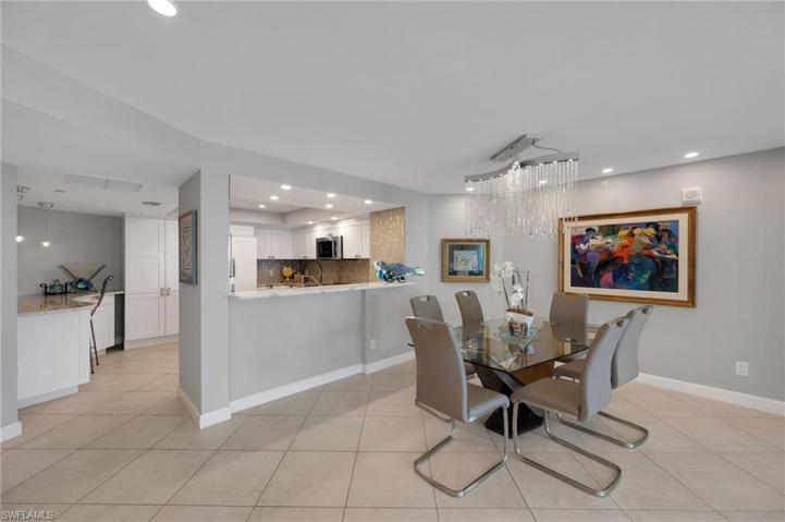 4651 Gulf Shore #902 BLVD N, NAPLES FL 34103