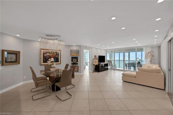 4651 Gulf Shore #902 BLVD N, NAPLES FL 34103