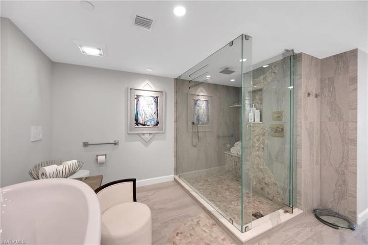 4651 Gulf Shore #902 BLVD N, NAPLES FL 34103