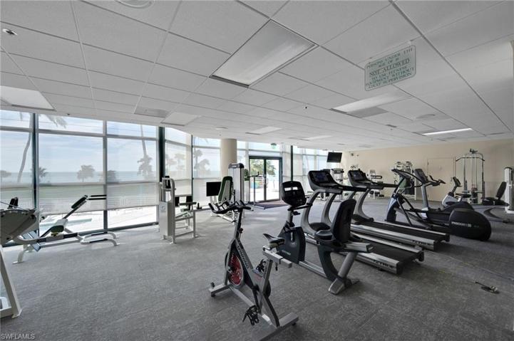 4651 Gulf Shore #902 BLVD N, NAPLES FL 34103