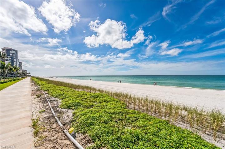 4651 Gulf Shore #902 BLVD N, NAPLES FL 34103