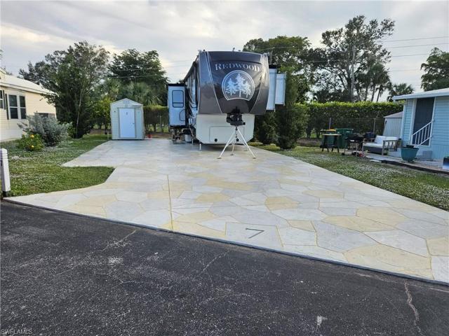 7  Jasper  DR, NAPLES, FL 34114