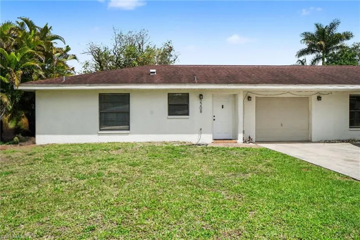 2208 Iris way left side (Includes Garage)