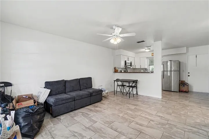 2210 Iris way