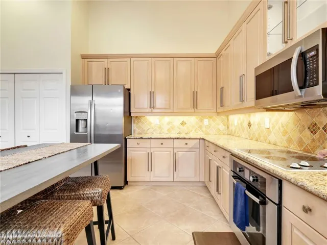 2590 Marshcreek Ln 201, Naples, Florida 34119