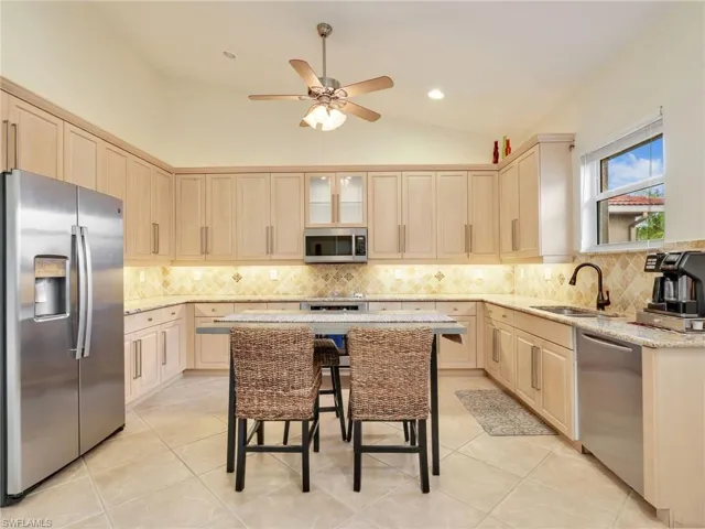 2590 Marshcreek Ln 201, Naples, Florida 34119