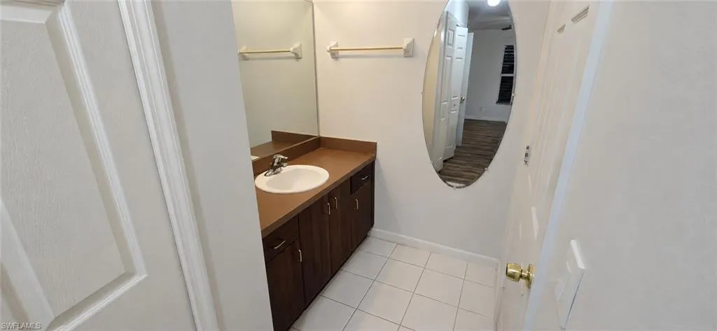 573 Bell Blvd S, Lehigh Acres, Florida 33974