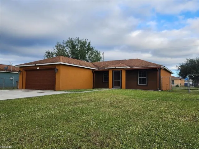 573 Bell Blvd S, Lehigh Acres, Florida 33974