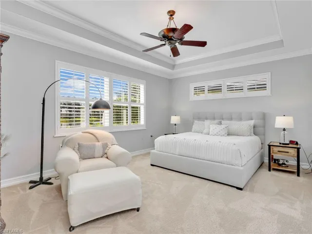 1661  Tarpon Bay S DR, Naples, FL 34119