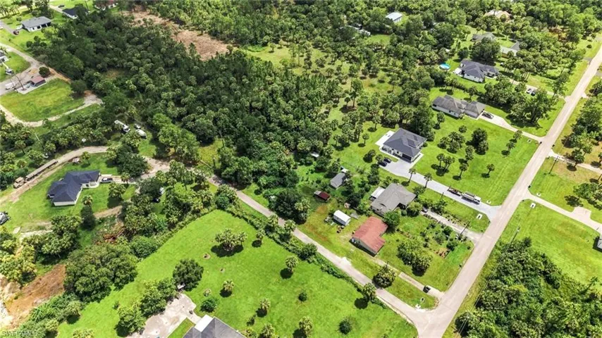 2361 4th Ave Ne, Naples, Florida 34120