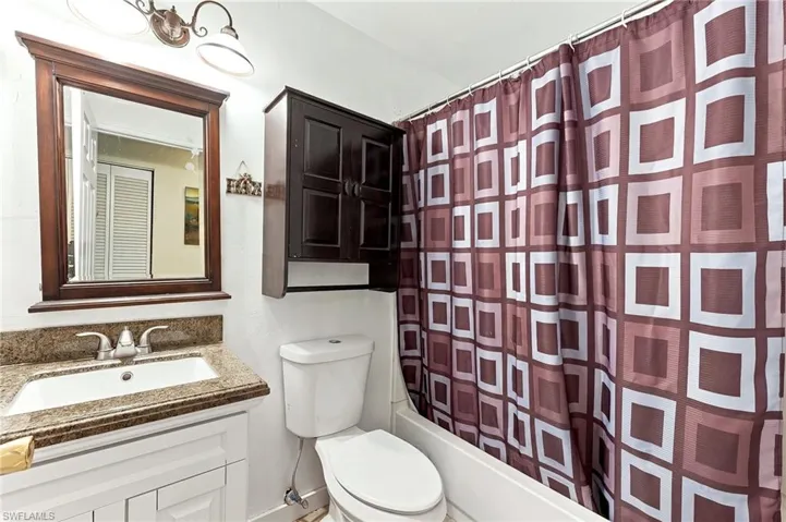 2361 4th Ave Ne, Naples, Florida 34120