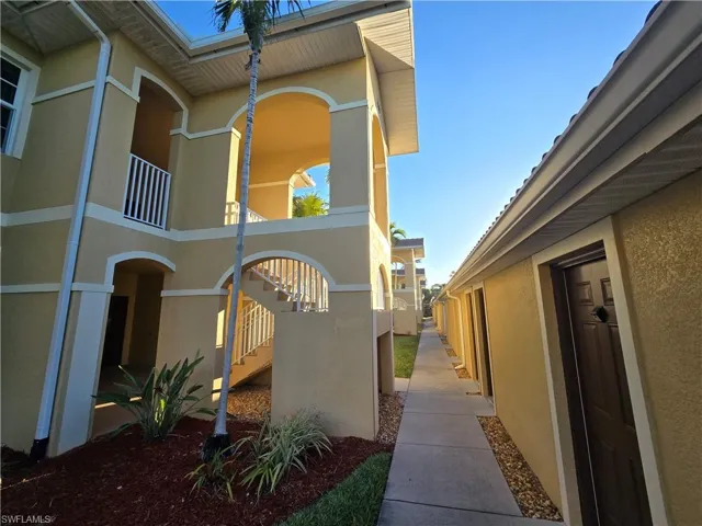 1101 Winding Pines Cir 202, Cape Coral, Florida 33909